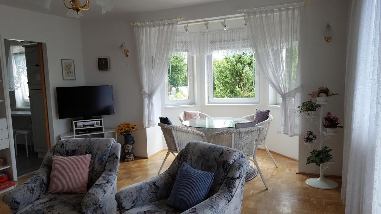 Gemuetliche Ferienwohnung Аненхайм Екстериор снимка